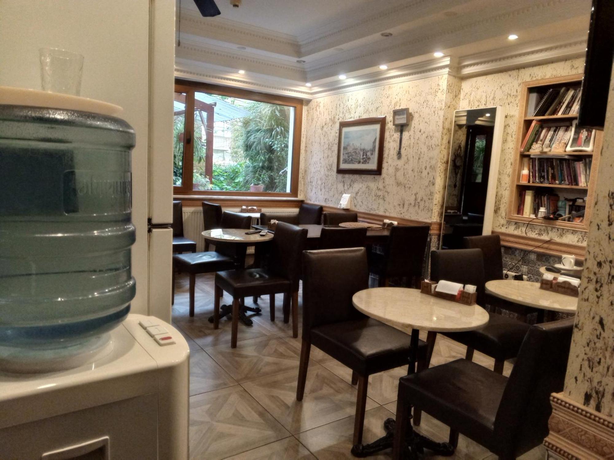 Kosk Hotel Kadikoy Isztambul Kültér fotó