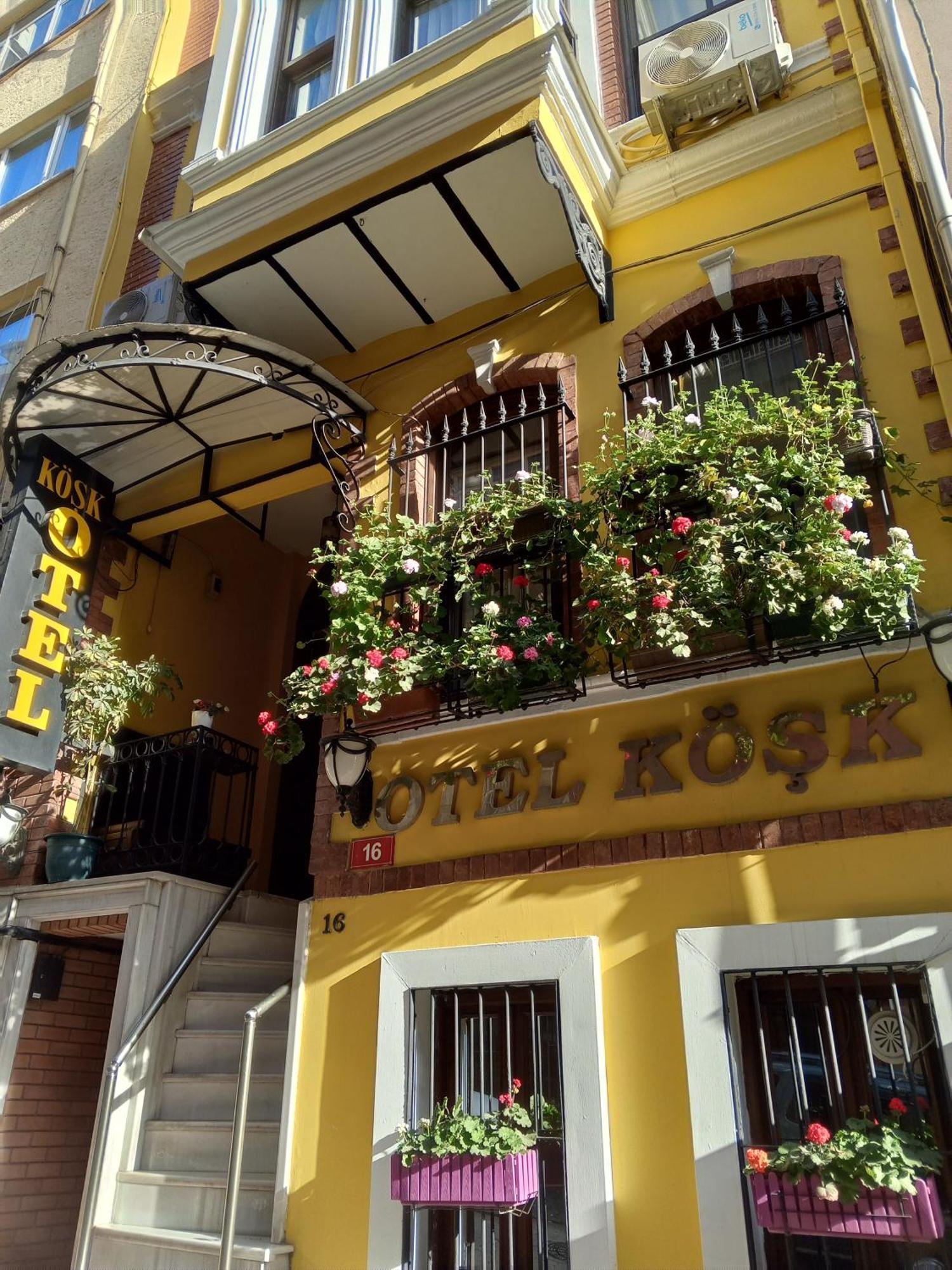 Kosk Hotel Kadikoy Isztambul Kültér fotó