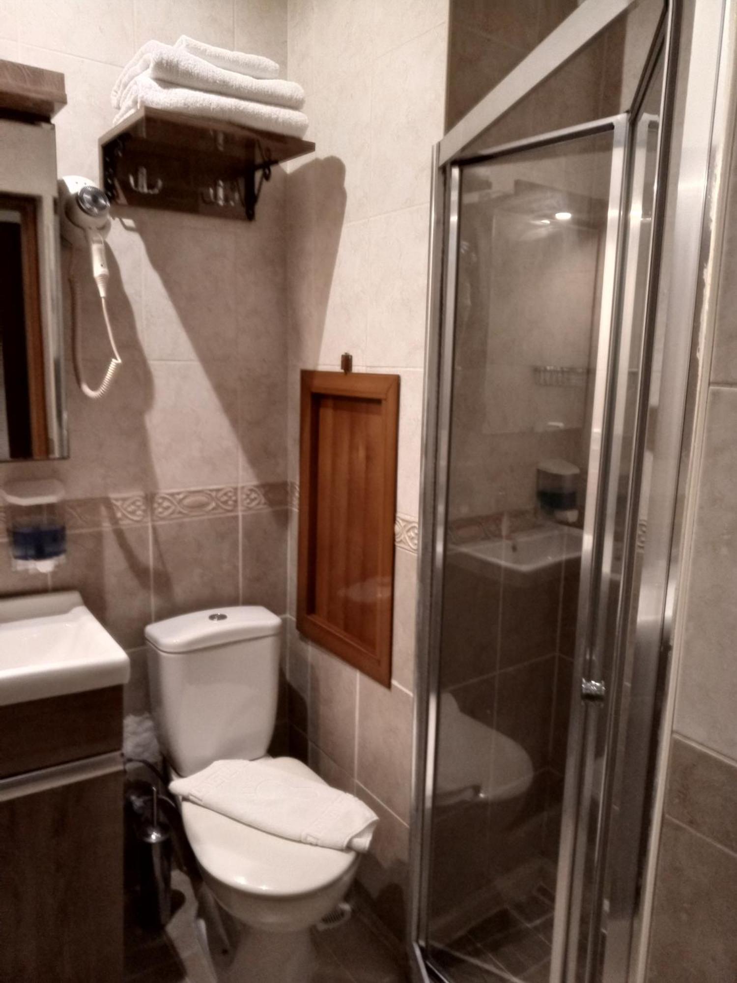 Kosk Hotel Kadikoy Isztambul Kültér fotó