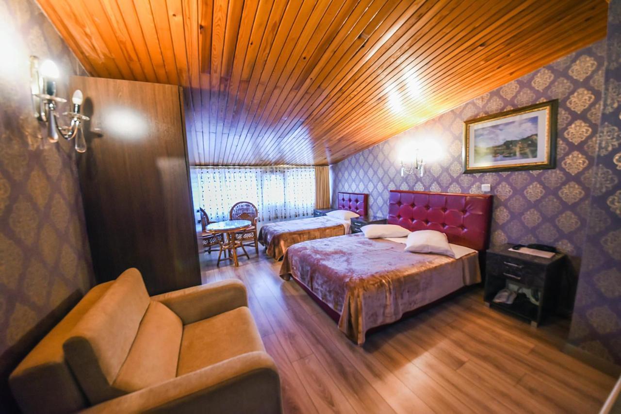 Kosk Hotel Kadikoy Isztambul Kültér fotó